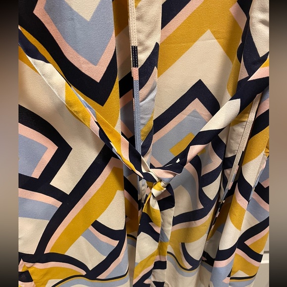 Fun print cover with tie - Picture 4 of 7